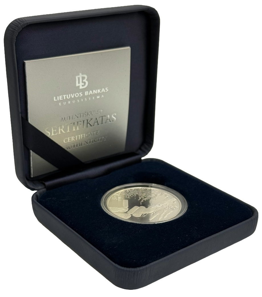 10 евро 2019 года Литва «Ловля корюшки» — Фото №3